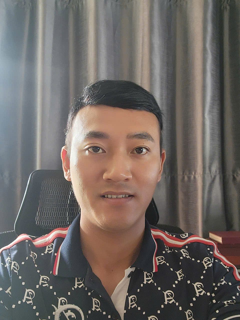 Nguyễn Hoàng Thuận